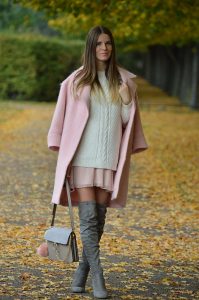pink-coat-grey-over-knee-boots-autumn-outfit-fashion-blogger-london-4