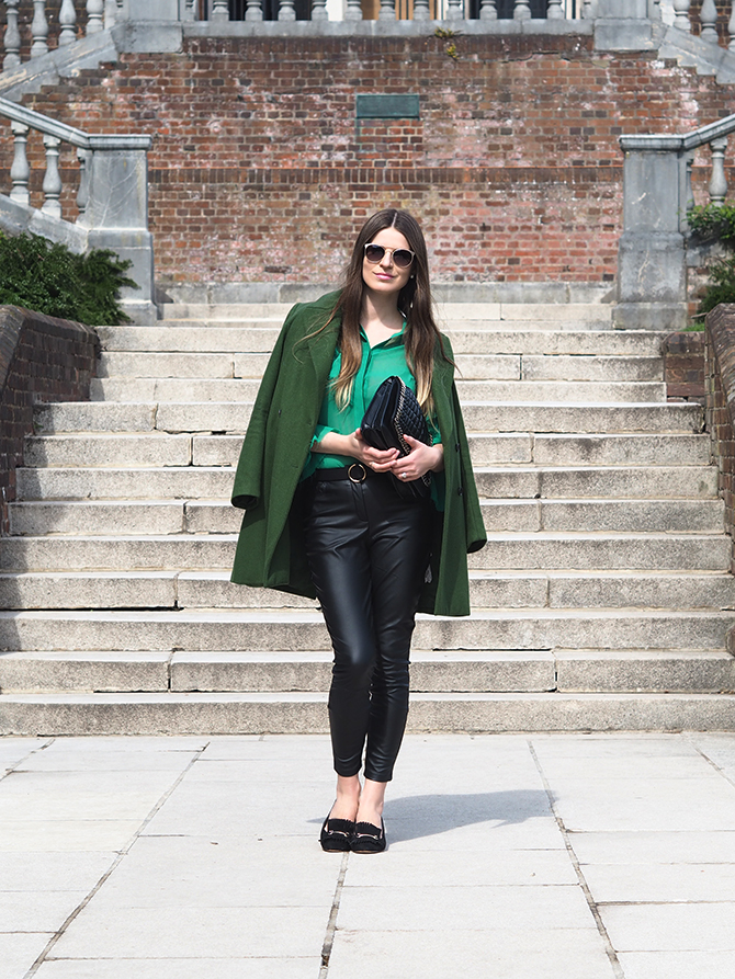 how-to-wear-green-top-fashion-blogger-london