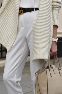 all-in-white-outfit-autumn-gucci-belt-4