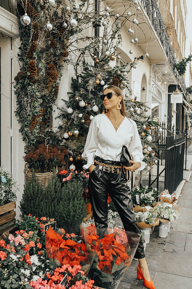 moshinoxhm-gold-belt-leather-trousers-fashion-blogger-london
