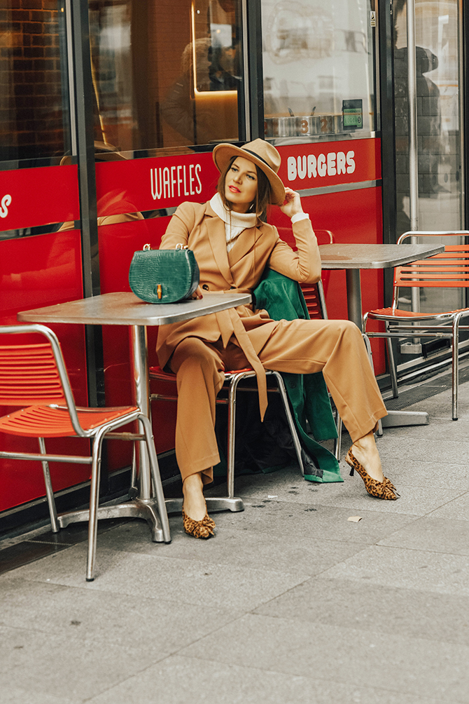 tan-suit-debenhams-fashion-blogger-london-green-coat-leopard-shoes