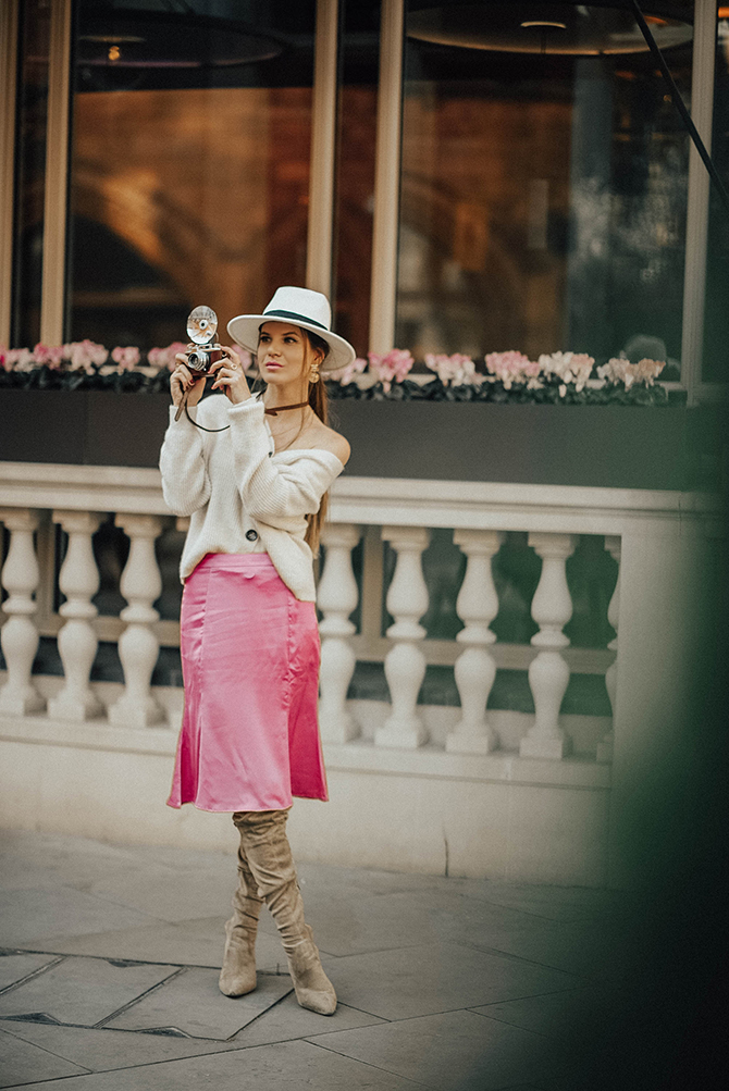 fashion-trends-2019-slip-satin-skirt-fashion-blogger-london