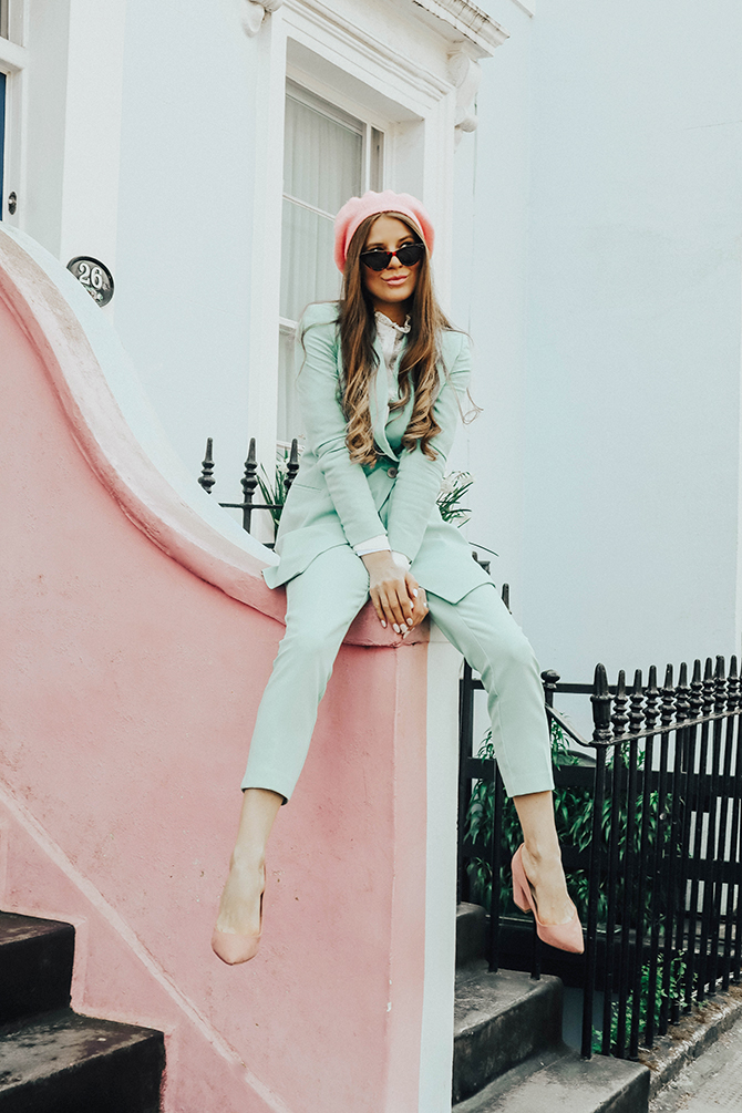 mint-green-suit-pink-beret-karl-lagerfeld-signature-bag-fashion-blogger-london