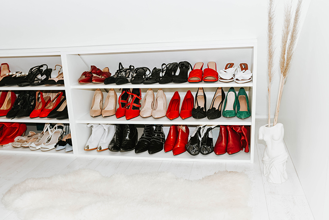 loft-conversion-walkin-wardrobe-fitted-loft-wardrobe-shoe-storage-london-blogger