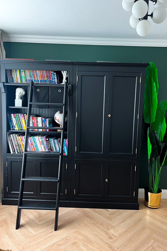 angelandboho_Shaker-Library-bookcase-ladder_wardrobe