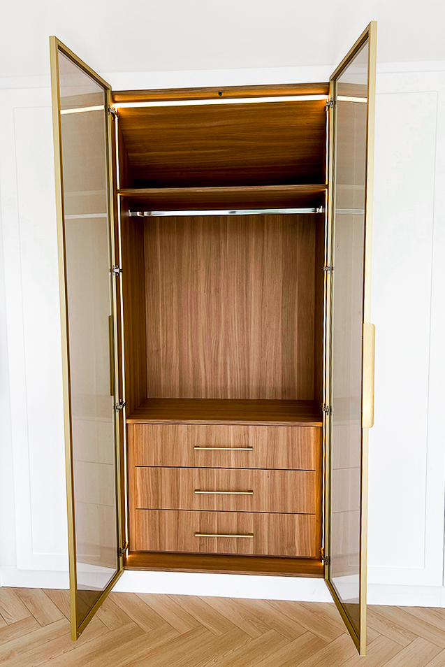 loft_renovation_smiths_fitted_wardrobes1